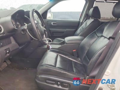 Zdjęcie 7 z 12 samochodu: 2012 HONDA PILOT TOURING VIN:5FNYF4H9XCB062006 - miniatura