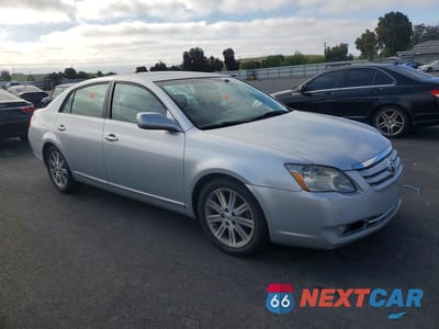 Czwarte zdjęcie samochodu z boku: 2007 TOYOTA AVALON LIMITED VIN:4T1BK36B17U243523 - miniatura