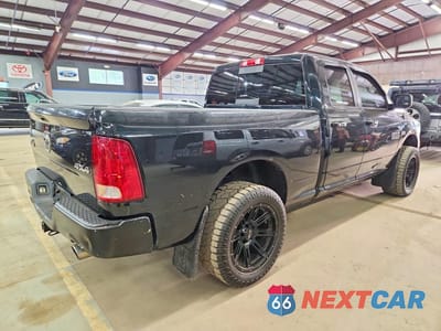 Trzecie zdjęcie samochodu z tyłu: 2016 RAM 1500 SLT VIN:1C6RR7GT1GS245479 - miniatura