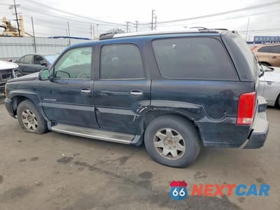 Drugie zdjęcie samochodu z przodu: 2002 CADILLAC ESCALADE LUXURY VIN:1GYEK63NX2R101971 - miniatura