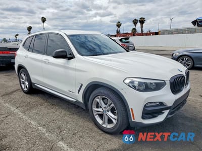 Czwarte zdjęcie samochodu z boku: 2018 BMW X3 XDRIVE30I VIN:5UXTR9C50JLD66878 - miniatura