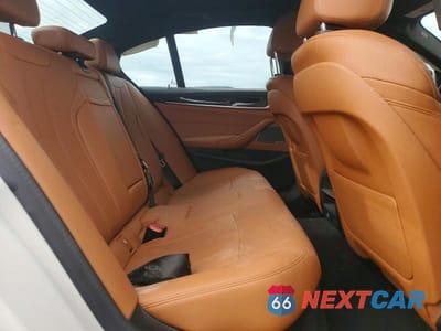 Zdjęcie 10 z 13 samochodu: 2021 BMW 530 I VIN:WBA53BH09MWW96029 - miniatura