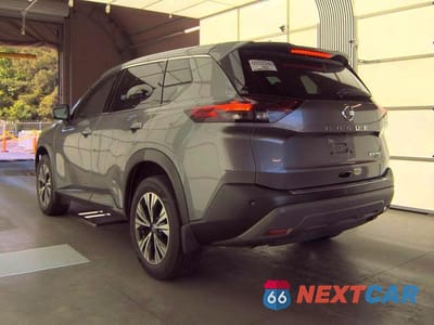 Trzecie zdjęcie samochodu z tyłu: 2021 NISSAN ROGUE SV VIN:JN8AT3BB3MW227413 - miniatura