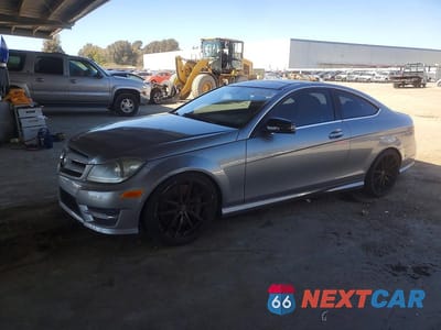 2012 MERCEDES-BENZ C 250 WDDGJ4HB8CF934908 - główne zdjęcie licytacji z USA - miniatura