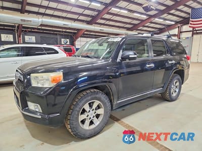 2011 TOYOTA 4RUNNER SR5 JTEBU5JR4B5048447 - główne zdjęcie licytacji z USA - miniatura