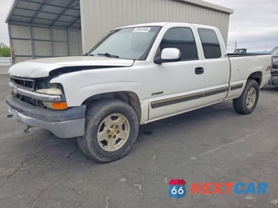 2002 CHEVROLET SILVERADO K1500 1GCEK19T32Z104788 - główne zdjęcie licytacji z USA - miniatura