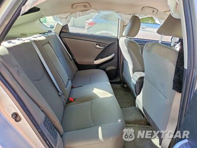 Zdjęcie 10 z 12 samochodu: 2015 TOYOTA PRIUS TWO VIN:JTDKN3DU0F1875901 - miniatura