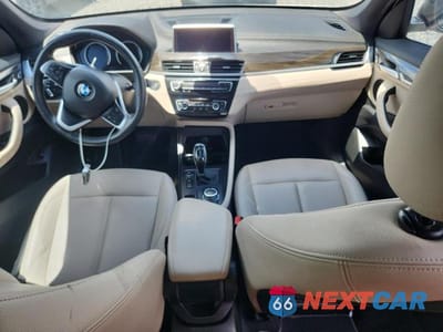 Zdjęcie 8 z 12 samochodu: 2021 BMW X1 SDRIVE28I VIN:WBXJG7C02M5S78320 - miniatura