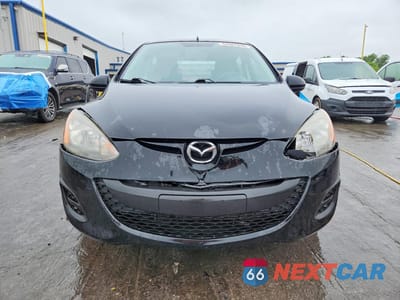 Piąte zdjęcie samochodu w środku: 2013 MAZDA MAZDA2 VIN:JM1DE1KY1D0159658 - miniatura