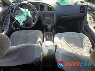 Zdjęcie 8 z 13 samochodu: 2005 HYUNDAI ELANTRA GLS VIN:KMHDN46D25U042184 - miniatura