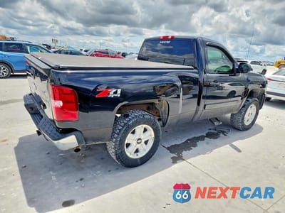 Trzecie zdjęcie samochodu z tyłu: 2007 CHEVROLET SILVERADO K1500 VIN:1GCEK14087Z532277 - miniatura
