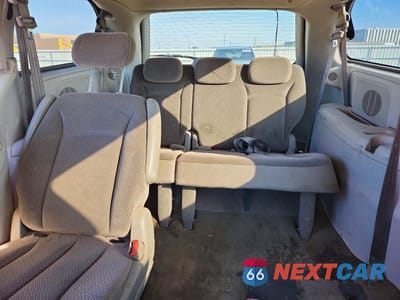 Zdjęcie 10 z 14 samochodu: 2005 DODGE GRAND CARAVAN SXT VIN:2D4GP44L65R529538 - miniatura