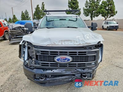 Piąte zdjęcie samochodu w środku: 2024 FORD F250 SUPER DUTY VIN:1FT7X2BAXREC11914 - miniatura