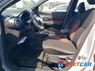 Zdjęcie 7 z 12 samochodu: 2021 NISSAN KICKS SR VIN:3N1CP5DV5ML560393 - miniatura