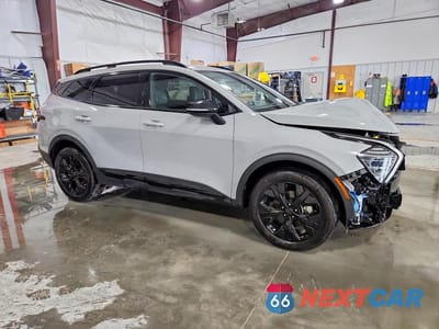 Czwarte zdjęcie samochodu z boku: 2025 KIA SPORTAGE X LINE VIN:5XYK6CDF3SG249669 - miniatura