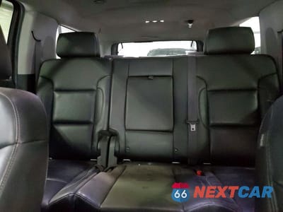 Zdjęcie 10 z 13 samochodu: 2016 CHEVROLET SUBURBAN K1500 LTZ VIN:1GNSKJKC9GR117492 - miniatura