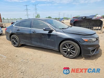 Czwarte zdjęcie samochodu z boku: 2017 CHEVROLET MALIBU LT VIN:1G1ZE5ST7HF117234 - miniatura