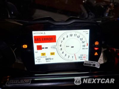 Zdjęcie 7 z 9 samochodu: 2019 DUCATI PANIGALE V4 VIN:ZDMDAGNWXKB006551 - miniatura