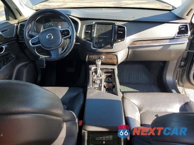 Zdjęcie 8 z 13 samochodu: 2018 VOLVO XC90 T5 VIN:YV4102PK9J1348282 - miniatura