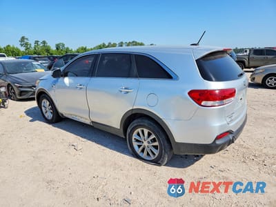 Drugie zdjęcie samochodu z przodu: 2018 KIA SORENTO L VIN:5XYPG4A33JG351314 - miniatura