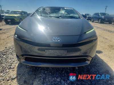 Piąte zdjęcie samochodu w środku: 2024 TOYOTA PRIUS XLE VIN:JTDADABU1R3011275 - miniatura