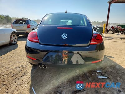 Zdjęcie 6 z 12 samochodu: 2013 VOLKSWAGEN BEETLE VIN:3VWJP7AT5DM685288 - miniatura