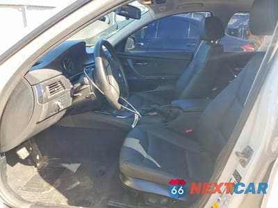 Zdjęcie 7 z 12 samochodu: 2011 BMW 328 XI VIN:WBAPK7G51BNN86133 - miniatura