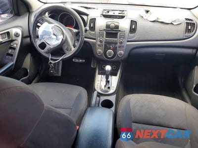 Zdjęcie 8 z 12 samochodu: 2010 KIA FORTE SX VIN:KNAFW4A3XA5287874 - miniatura