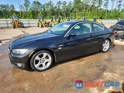 2009 BMW 328 I WBAWB33589P137685 - główne zdjęcie licytacji z USA - miniatura