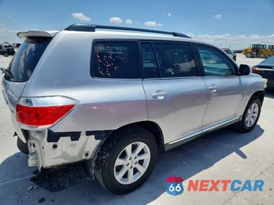 Trzecie zdjęcie samochodu z tyłu: 2013 TOYOTA HIGHLANDER SE VIN:5TDBK3EH5DS178542 - miniatura