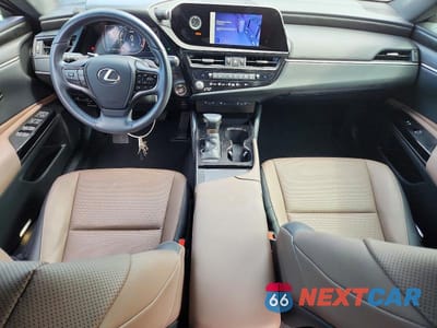 Zdjęcie 8 z 12 samochodu: 2025 LEXUS ES 350 VIN:58ADZ1B17SU193685 - miniatura
