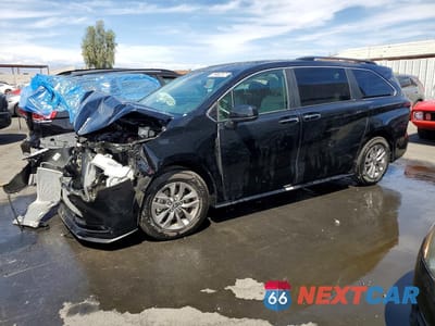 2026 TOYOTA SIENNA XLE 8-PASSENGER 5TDYRKEC1TS294176 - główne zdjęcie licytacji z USA - miniatura