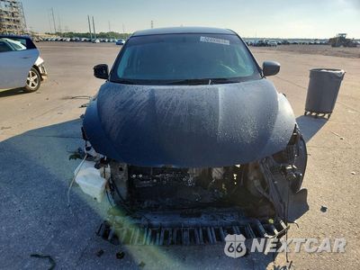 Piąte zdjęcie samochodu w środku: 2019 NISSAN SENTRA SV VIN:3N1AB7AP6KY426760 - miniatura