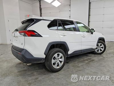 Trzecie zdjęcie samochodu z tyłu: 2023 TOYOTA RAV4 LE VIN:JTMG1RFVXPD093177 - miniatura