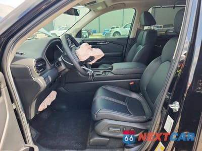 Zdjęcie 7 z 13 samochodu: 2025 HONDA PILOT TOURING VIN:5FNYG2H7XSB037752 - miniatura