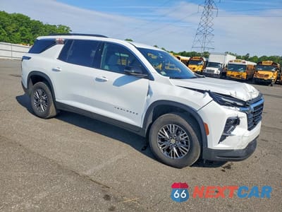 Czwarte zdjęcie samochodu z boku: 2026 CHEVROLET TRAVERSE LT VIN:1GNEVGKS5TJ311279 - miniatura
