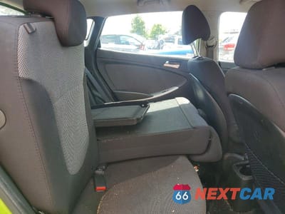 Zdjęcie 10 z 12 samochodu: 2013 HYUNDAI ACCENT GS VIN:KMHCT5AE2DU108903 - miniatura