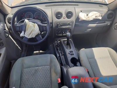 Zdjęcie 8 z 12 samochodu: 2006 JEEP LIBERTY SPORT VIN:1J4GL48K66W252418 - miniatura