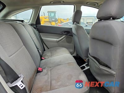 Zdjęcie 10 z 12 samochodu: 2005 FORD FOCUS VIN:3FAFP37N85R118173 - miniatura