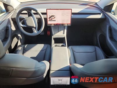 Zdjęcie 8 z 12 samochodu: 2026 TESLA MODEL Y VIN:7SAYGDED5TF449491 - miniatura