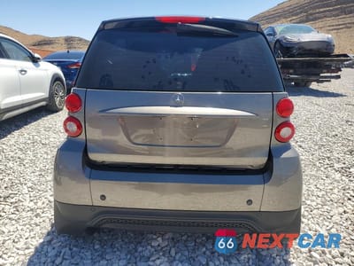 Zdjęcie 6 z 12 samochodu: 2013 SMART FORTWO PURE VIN:WMEEJ3BA2DK674155 - miniatura
