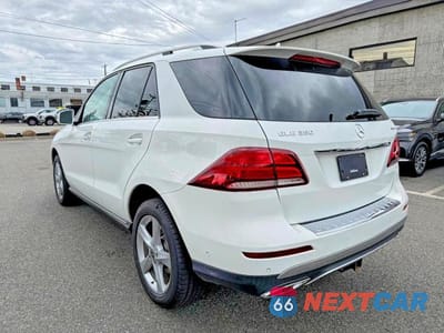Trzecie zdjęcie samochodu z tyłu: 2018 MERCEDES-BENZ GLE 350 4MATIC VIN:4JGDA5HB9JB073760 - miniatura