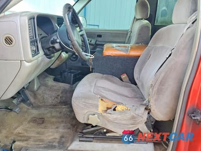 Zdjęcie 7 z 12 samochodu: 2000 CHEVROLET SILVERADO C1500 VIN:1GCEC14V6YE255517 - miniatura