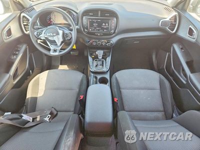Zdjęcie 8 z 13 samochodu: 2022 KIA SOUL LX VIN:KNDJ23AUXN7805634 - miniatura