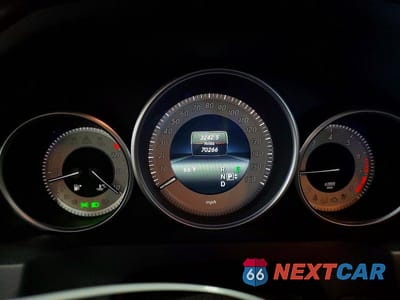 Zdjęcie 9 z 12 samochodu: 2016 MERCEDES-BENZ E 400 VIN:WDDKK6FFXGF342215 - miniatura