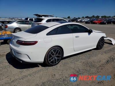 Trzecie zdjęcie samochodu z tyłu: 2022 MERCEDES-BENZ E 450 VIN:W1K1J5JB1NF184759 - miniatura