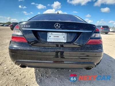 Zdjęcie 6 z 12 samochodu: 2008 MERCEDES-BENZ S 550 VIN:WDDNG71X98A159181 - miniatura