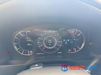 Zdjęcie 8 z 10 samochodu: 2018 CADILLAC ESCALADE ESV VIN:1GYS4GKJ6JR188154 - miniatura