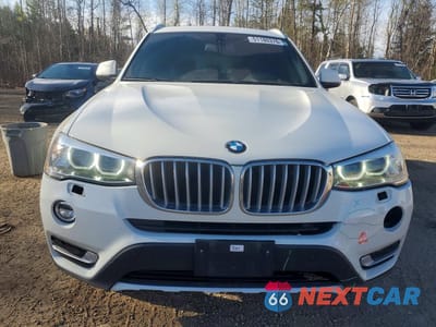 Piąte zdjęcie samochodu w środku: 2017 BMW X3 XDRIVE28I VIN:5UXWX9C34H0T23915 - miniatura
