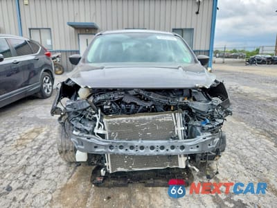 Piąte zdjęcie samochodu w środku: 2019 FORD ESCAPE S VIN:1FMCU0F78KUA90799 - miniatura